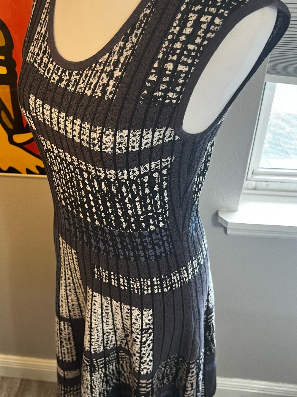 NIC+ZOE Black Blue and White Textured
Midi Dress Medium Flare Sleeveless - Picture 6 of 13
